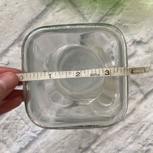 Vintage 2 glass jars one clear and one green W/lids - Picture 12 of 15